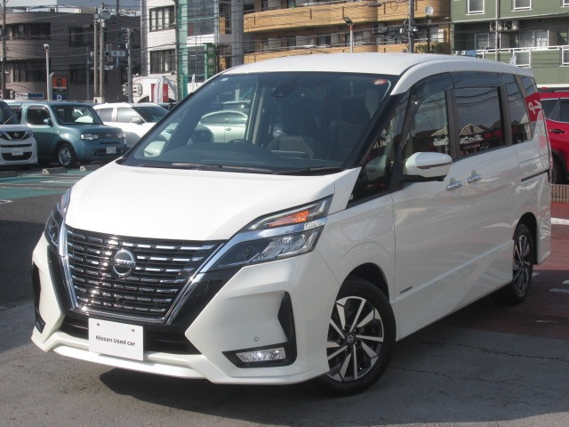 セレナ 2.0 ハイウェイスターV 