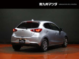 【MAZDA2】マツダのメーカー名を冠したコンパクトカーです。小さめの車体で運転しやすく、かつ5人乗りなので、家族が増えても安心です。「好きを探せる相棒」をコンセプトに誕生しました。外装は研磨をしております