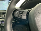 ステアリングにオーディオ操作スイッチが付いています。オーディオ画面に直接タッチしなくても操作が出来ますので、運転に集中できます。