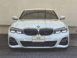 ★弊社のお車をご覧頂きありがとうございます。弊社は千葉県にあるBMW正規ディーラー店ですので安心してご検討下さい。全国各BMWディーラーにて保証サービスも受けられますので遠方のお客様もご安心下さい。★