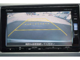 【バックカメラ】後方の映像がリアルタイムで確認できるため、初心者の方や運転に自信のない方でも安心して車庫入れができます!狭い駐車場はもちろん、雨の日や夜間でもストレスなく駐車することができます。