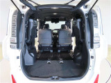 簡単に広がるラゲッジスペース♪多彩なシートアレンジでラゲッジスペースがさらに拡大!大きな荷物も収まります(^^)