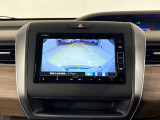 ■バックモニター搭載! バック時目視しにくいクルマの周囲をカメラで映し出し、安全・安心駐車をサポートします。バックの苦手な方も後ろがハッキリ見えるので安心です