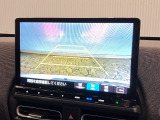 【バックカメラ】リバースにするだけで映ります、後方の安全確認や、狭い駐車場での車庫入れ、雨の日や夜間など視界の悪い時に便利です!安全にバックする為には欠かせない装備です。
