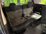 3列目シートはもちろん状態良好☆大人でもゆったりと座って頂けますので、大人数でのお出かけもラクラクです♪ご家族で、気の知れた仲間で、ドライブに行くのが楽しみですね♪
