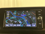 いまや必須装備「ナビゲーション」搭載!知らない場所にスイスイッとドライブ。もう、これなしではハンドルを握れませんね!でも運転中の操作は危険ですのでご注意ですね☆