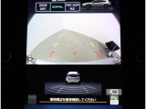後方確認に便利なバックカメラ装備!!狭い駐車場や後方が確認しづらい場所に駐車するときや、車を切り返す時に安心の装備です!!