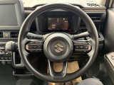 ステアリングも使用感が少なく、きれいな状態となっております!