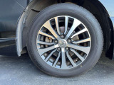 純正アルミホイール付です
