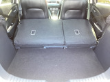 両席ともシートを倒せば広々ラゲッジスペースの完成です!