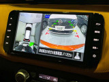 空から見たような映像で駐車ができるアラウンドビューモニター。ひと目でわかるセンサーに前後の衝突被害軽減ブレーキ付き。