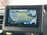 カーナビにバックモニターが連動しておりますので、駐車が苦手な方も安心です♪