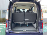 大きく開くリヤゲート,荷物スペースも確保できます。レジャー使用にも大活躍!