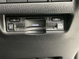 ETC車載器搭載しております。高速道路も料金支払いレーンに並ばず通過でき、とても便利です。ETCカードもお車購入時に入会する事ができます。お気軽にお問い合わせ下さい。
