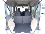 ◆定員乗車時のカーゴルームです。普段のお買い物の荷物やたくさんの収納が可能です。