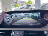 【パノラミックビューモニター】専用のカメラにより、上から見下ろしたような視点で360度クルマの周囲を確認することができます☆死角部分も確認しやすく、狭い場所での切り返しや駐車もスムーズに行えます。