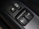 電動格納式ドアミラー・パワーウインドウを装備しています。