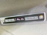 【前席+後席シートヒーター】寒い日に重宝するシートヒーターを後席にも装備!エアコンより早く温まってくれるので寒がりの人も安心ですね♪エアコンの温風は乾燥するから苦手、という方にもをおすすめです。