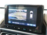 バックカメラが装備されており、後方の安全確認はもちろんのこと狭い場所での駐車や雨の日・夜間など視界の悪いコンディションでのストレスの軽減にもなります!