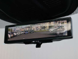 車両後方を映し出します・スマートルームミラー装備です。