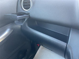 前席の収納スペースも十分ございます!常備しておきたいものを収納できるのは便利ですね!