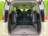 普段のお買い物や通勤、送迎等に十分な荷室スペースを確保しております。セカンドシートを倒すと、大きな荷物の積載も可能です♪