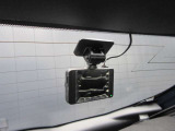 【ドライブレコーダー】万が一に!!いくら安全運転していても、事故に巻き込まれることもあります。万が一のときに証拠として使えます。4万円近くかかるドライブレコーダーが最初から付いてます☆