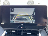 【バックモニター】バックモニターが装着されています。車庫入れが苦手な方もこれがあれば安心ですね。