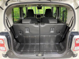 普段のお買い物や通勤、送迎等に十分な荷室スペースを確保しております。セカンドシートを倒すと、大きな荷物の積載も可能です♪