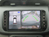 【全周囲カメラ】上が丸見え!! 駐車時に周りの様子が見えます。駐車時も安心ですよ!!