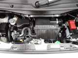 エンジンルームも隅々まで綺麗に洗浄しています