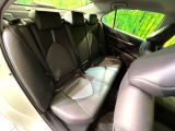 後部座席も気になるようなキズ・汚れやへたり等、大きなダメージはなく、良好な状態です。