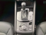 MTモード付です!MT感覚でシフトチェンジ出来ます。MT車が少なくなってきた現在に、面白さを取り入れた装備です。走る歓びを!