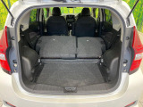 後席を格納すると、これだけの広さが!シーンに合わせたシートアレンジで、大きな荷物も積むことが出来ます♪