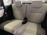 後部座席です。座り心地も足元もゆったり♪♪