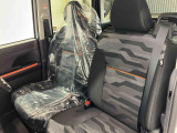 フロントシートです。ゆったり運転ができます。長距離ドライブもラクラク♪♪