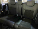 後部座席です。座り心地も足元もゆったり♪♪