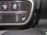 【シートヒーター】シートヒーター装備車です。寒い冬に乗車中とても暖かく快適に移動できます。冷え性の方にピッタリの装備です!