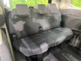 3列目シートはもちろん状態良好☆大人でもゆったりと座って頂けますので、大人数でのお出かけもラクラクです♪ご家族で、気の知れた仲間で、ドライブに行くのが楽しみですね♪