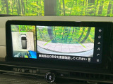 【アラウンドビューモニター】専用のカメラにより、上から見下ろしたような視点で360度クルマの周囲を確認することができます☆死角部分も確認しやすく、狭い場所での切り返しや駐車もスムーズに行えます。