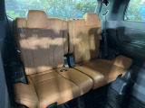 3列目シートはもちろん状態良好☆大人でもゆったりと座って頂けますので、大人数でのお出かけもラクラクです♪ご家族で、気の知れた仲間で、ドライブに行くのが楽しみですね♪