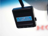◆ドライブレコーダー◆映像・音声などを記録する自動車用の装置です。 もしもの事故の際の記録はもちろん、旅行の際の思い出としてドライブの映像を楽しむことができます。
