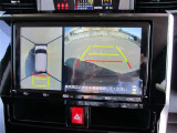 バックガイドモニターで、後方を確認しながら安心して駐車することができます。運転初心者も熟練者も必須の機能ですよ!