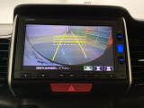 バックモニター付きで、車庫入れやバック時の後方確認をしっかりサポート。モニターに映し出される映像で死角も確認しやすく、狭い場所での駐車や後退時の操作をより安心して行えます。