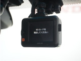 ◆ドライブレコーダー◆映像・音声などを記録する自動車用の装置です。 もしもの事故の際の記録はもちろん、旅行の際の思い出としてドライブの映像を楽しむことができます。