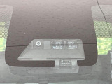 【トヨタセーフティセンス】走行中に前方の車両等を認識し、衝突しそうな時は警報とブレーキで衝突回避と被害軽減をアシスト。より安全にドライブをお楽しみいただけます。