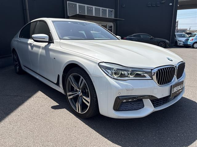 7シリーズ 740i Mスポーツ 本革シート サンルーフ