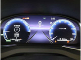とっても見やすいメーターです。夜間時はラグジュアリーな気分にさせてくれる照明が魅力ですので、夜のドライブも楽しみになりますよ♪