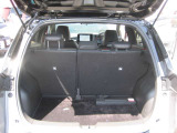 ラゲッジルームも十分なスペースを確保!