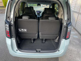 ラゲッジスペースはセカンドシートを倒して頂くとフラットに!大きな荷物も楽々積んで頂けます!